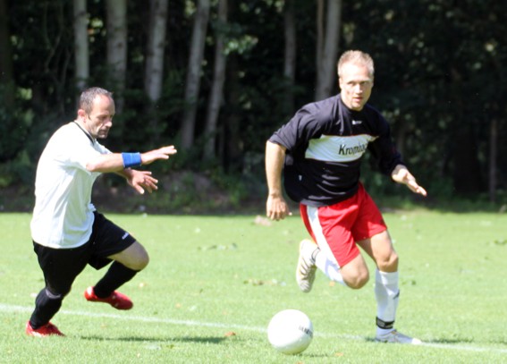 Herren2Fussball1