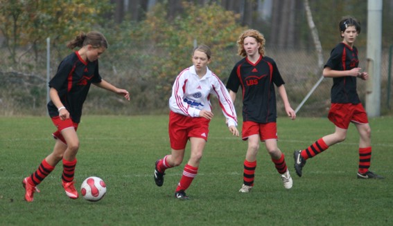 CJugendMaedchenFussball3